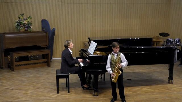 Яшков Пётр 9 лет ДМШ №6 г.Саратов смотреть онлайн