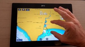 Raymarine Axiom Chart Plotter - Creating an AutoRoute with Navionics Charts