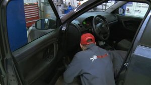 Демонтаж корректора педали газа