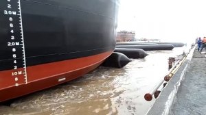 промышленный резиновый баллон для спуска кораблей