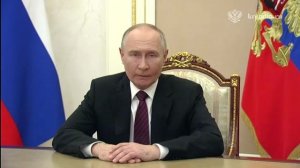 Владимир Путин поздравил с профессиональным праздником российских спасателей