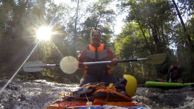 Проход на сапах реки Новоселовки по низкой воде