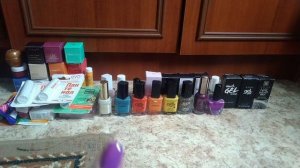 ЗАПАСЫ КОСМЕТИКИ 2024: бальзамы для губ и лаки для ногтей