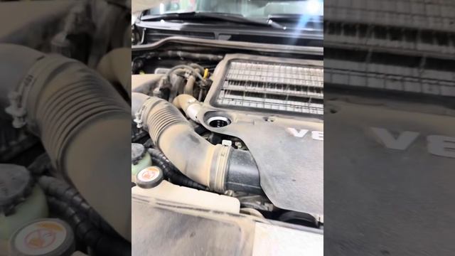 Замена масла двс и фильтров LC 200 Дизель . смотреть онлайн