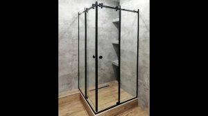 Стеклянная душевая кабина с раздвижными дверьми, черная фурнитура