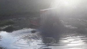 #Трактор Т-16 #застрял в болотной воде.