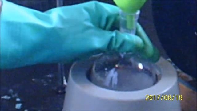 My first chemistry video! The formose reaction. смотреть онлайн