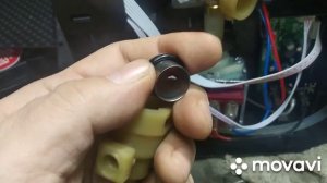 Redmond RCM-1527 течёт снизу