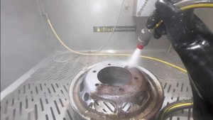 Работаем песком в аквабластинге.