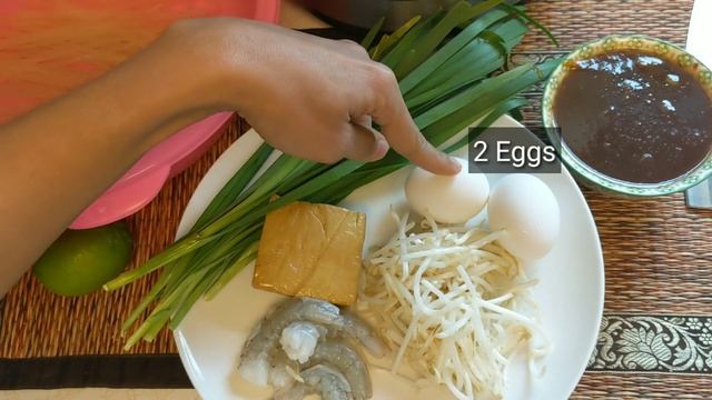 Pad Thai including Homemade Sauce Instructions with Chef Rom