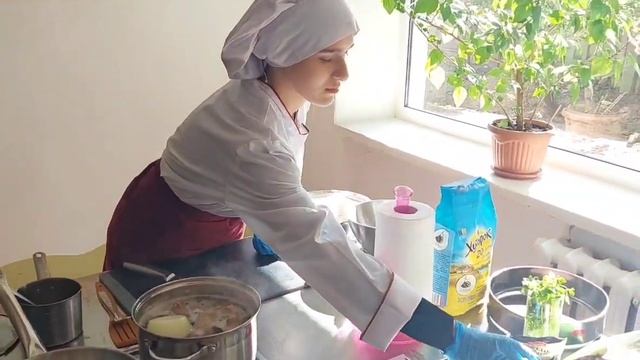 Проєкт «Жива українська кухня» 4 серія/Рецепт "Підпалка ”від Ольги Кольорово