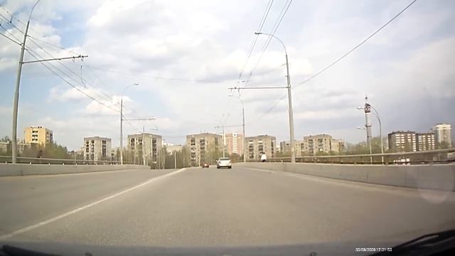 Собака экстримал (ул.Советская) 10.05.11.AVI смотреть онлайн