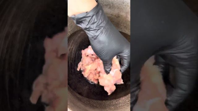 “Capusneac” sau varză proaspătă cu carne călită în ceaun. Perfectă pentru sezonul de vară.