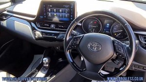 Toyota CH-R 1.8 VVT Hybrid Auto