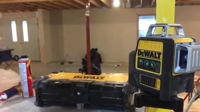 DeWalt’s Green 3-Beamer смотреть онлайн