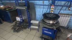 Шиномонтаж на мото. Подписчик заказал и поменял задний балон.