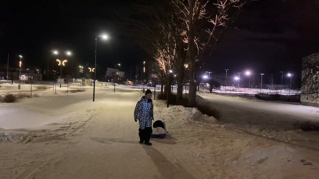 ВЕЧЕРНЯЯ ПРОГУЛКА В ВЫХОДНОЙ ДЕНЬ