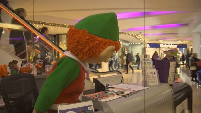 Elfie Shelfie - Series 3 - Episode 11 - Wrestlemania
