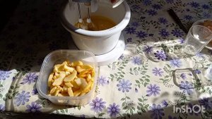 Вкусная шарлотка с яблоками.