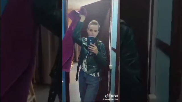 Учитель готовится к уроку академического рисунка))) Александра Асейкина