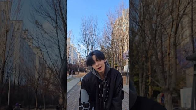 Yunho (ATEEZ) Dance Healing energy on me🍂