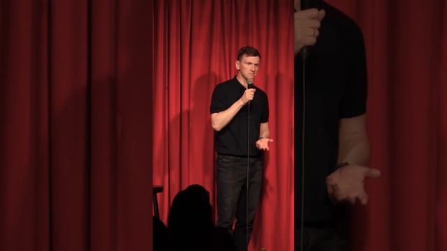 Боязнь цен одолела тараканов #стендап #юмор #standup #жиза #риелтор #цены