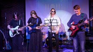 Школа музыки Music Community
К.Вяткин, А.Сеночкина, А.Шлом, А.Шамота, С.Лайков - Bensin