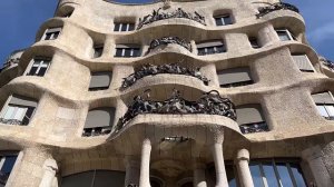 🇪🇸Прогулка по Барселоне: Passeig de Gràcia — улица роскошных магазинов, обед в Michelin ⭐Хофманн