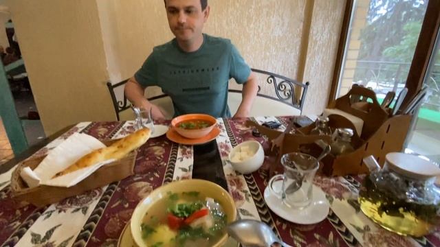 VLOG: На МАШИНЕ из ВОЛГОГРАДА в СТАВРОПОЛЬСКИЙ КРАЙ/Рум Тур/ ГРУЗИНСКАЯ кухня/Кормим БЕЗДОМНЫХ СОБАК