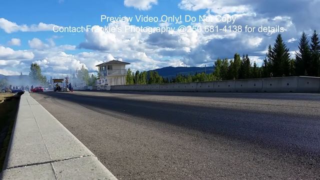 Kyle's 67 Camaro VS Nick's 80 Camaro смотреть онлайн