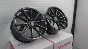 Topwheels GT02 19 9.0/10J 5X112 66.6 вес 9.9kg Black Mirror
