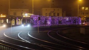 Сказка на рельсах, трамвай с оригинальной и яркой световой инсталляцией.