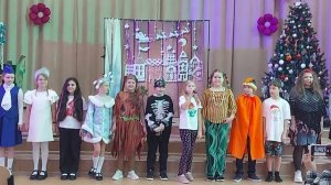 Начало спектакля театральной студии "Овация" "Приключение у ёлки" декабрь 2024 года