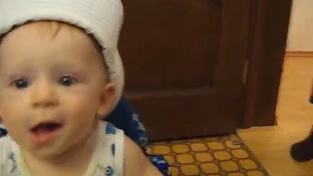 2007 05 12 Ваня в панамке и в ходунках смотреть онлайн