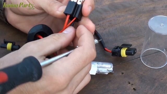 Como Inverter Xenon H4-2 - Deixar Xenon na Luz Alta смотреть онлайн
