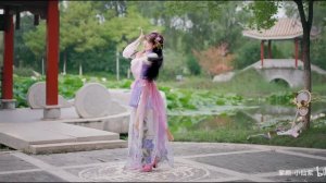 紫颜小仙紫粉滴滴的旗袍小姐姐落花情中国风舞蹈