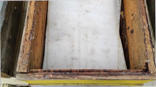 Пчеловодство. Обработка пчёл бипином. Как сидят пчёлы в зажатом клубе после первых морозов. #Пчелы