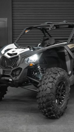 мотовездеход 200лс CAN-AM MACERICK DS TURBO RR