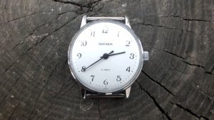 Vintage SEKONDA (СЕКОНДА) 19 Jewels USSR Mechanical Watch.