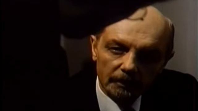 Интересный диалог Ленина с Пятаковым и пример диалектического подхода (х.ф. "Доверие" 1975 г.) смотреть онлайн