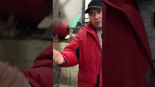 всё видеоКак мы топим 2х тонную 8ми метровую печь смотреть онлайн