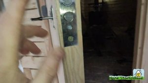 Строю баню 3х5. Вентиляция под печь, замок на дверь, установка окон, утепление скатов.