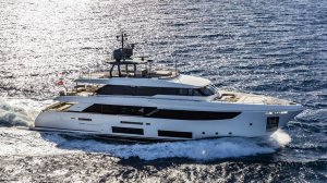 Яхта Custom Line Navetta 33