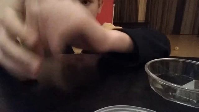 Гибкий и надувающиеся лизун смотреть онлайн