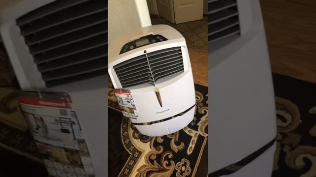 Honeywell CL30XCWW evaporative swamp cooler , fan , humidifier. смотреть онлайн