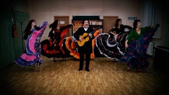 Он был старше... смотреть онлайн