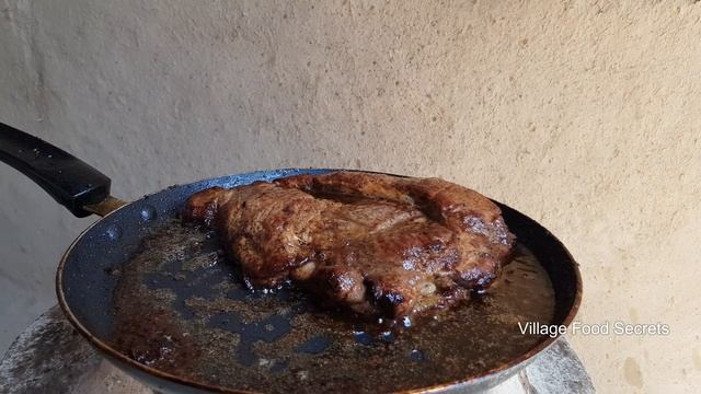 Beef Steak Recipe | Beef Steak with Chutney Recipe by Mubashir Saddique | Village Food Secrets