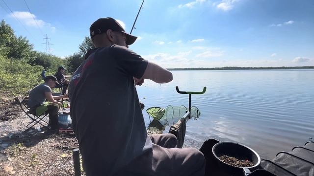 Рыбалка на Фидер.Попали на мелководье. смотреть онлайн