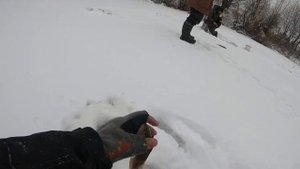 ПОПАЛИ НА РАЗДАЧУ ОКУНЯ!!! Ловля окуня на мормышку на реке Клязьма. Рыбалка со льда 2024-2025