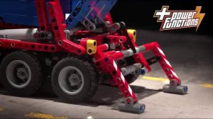 LEGO TECHNIC 42024 Контейнеровоз от магазина ДЕТКИ